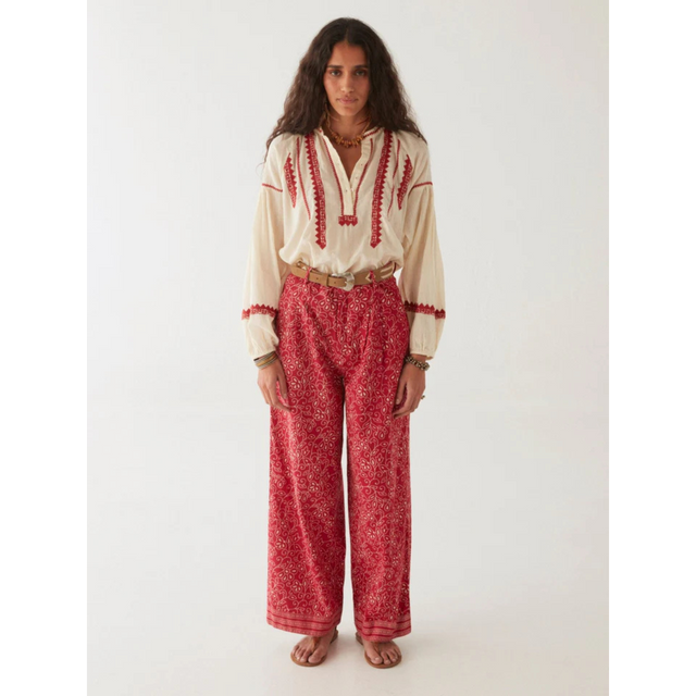 Maison Hotel Irina Blouse