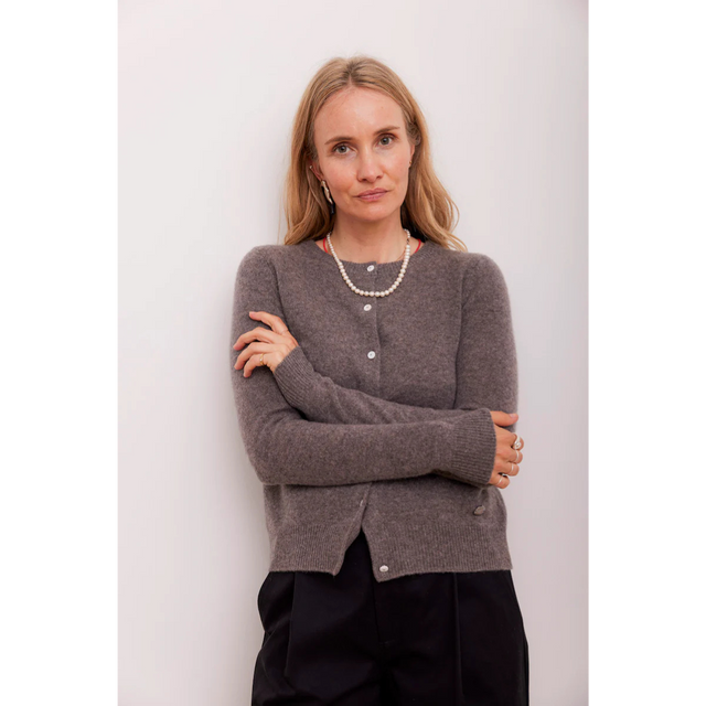 Beta Studios Alice Classic Cardigan