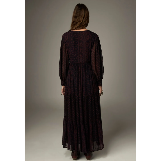 Maison Hotel Emilia Dress