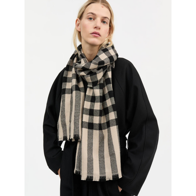 Skall Studio Nadelle Scarf