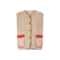 Beige teddy-vest i blød fleece med høj krave og lynlås – moderne og varm overgangs-vest til kvinder fra Lollys Laundry.