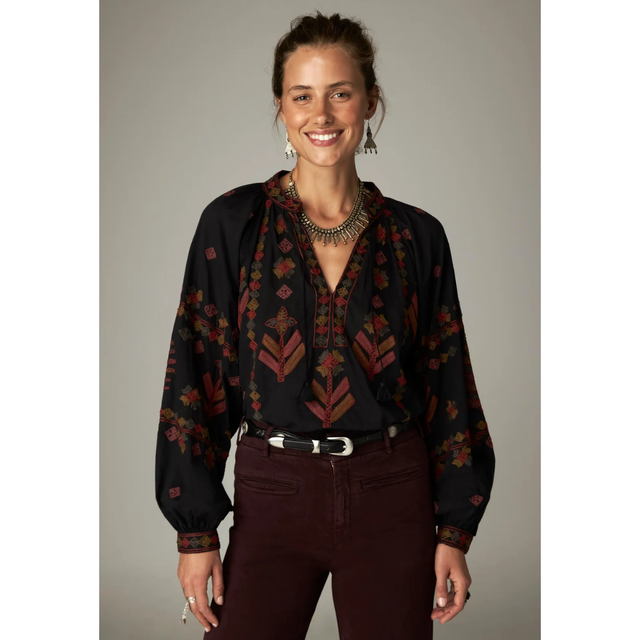 Maison Hotel Robin Blouse