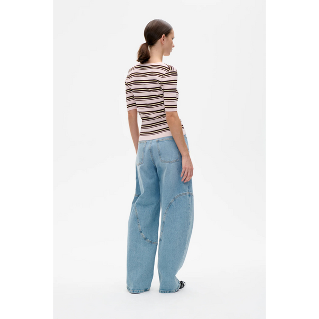 Napolen barrel jeans fra Baum und Pferdgarten - helfigur bag